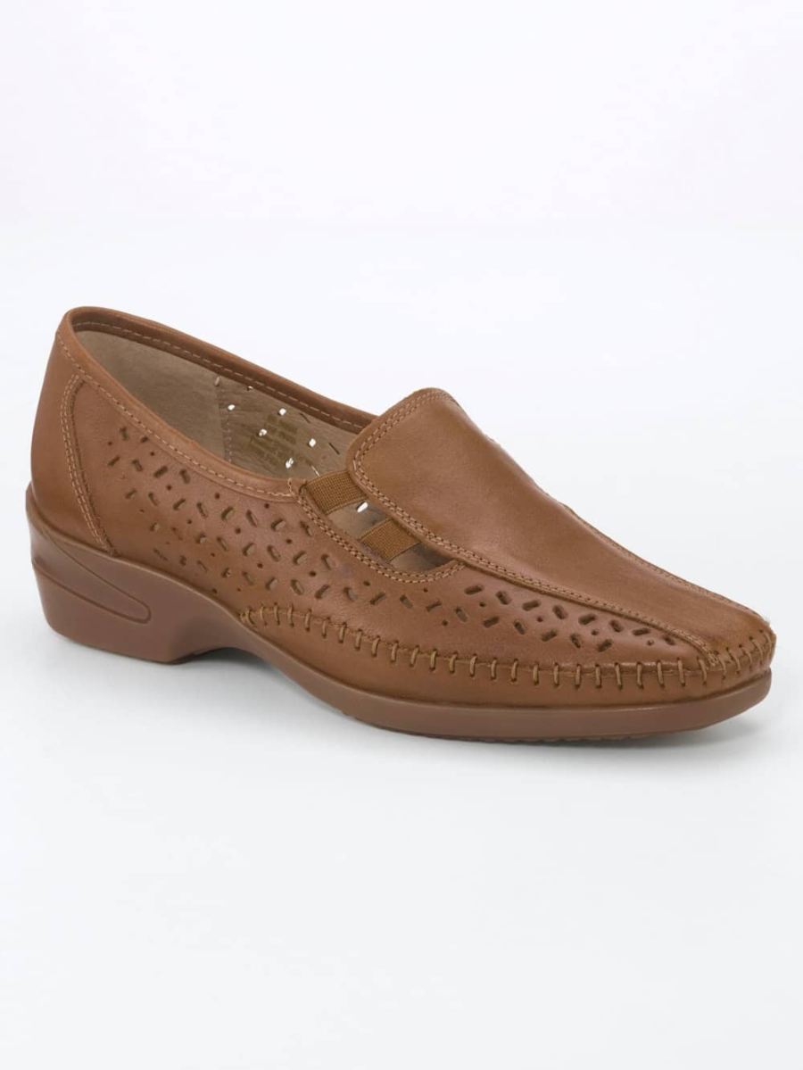 Vamos | Fur Damen Slipper mit sommerlichen Durchbruchen - Cognac